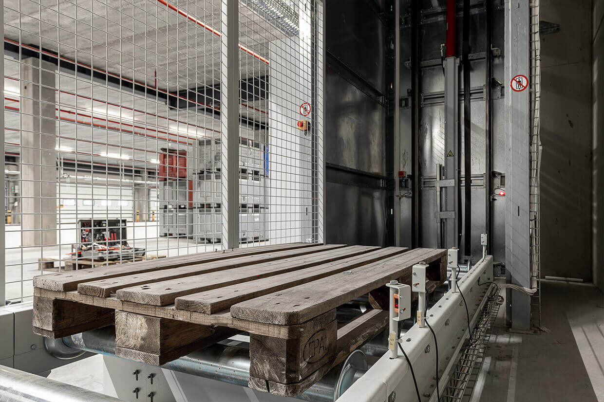 Industrial Freight Lift